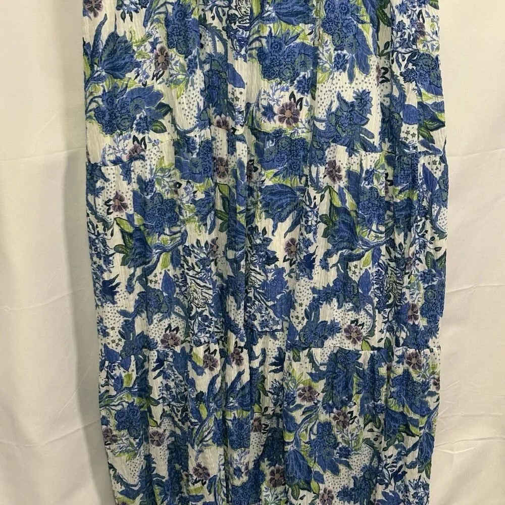 Hailey & Co Women's Plus Size 3X Blue Floral Smocked Tie-Strap Maxi Dress - Picture 5 of 8